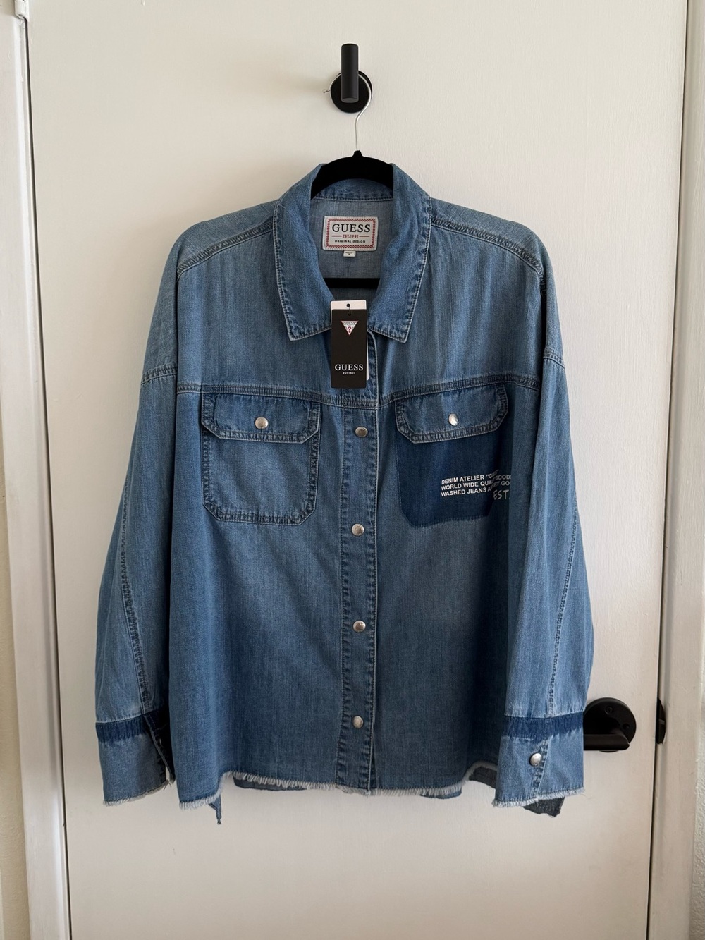 GUESS Originals Oversized Distressed Denim Snap Shirt Los Angeles Graphic NWT